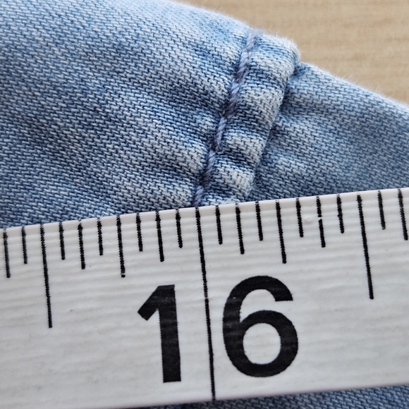 J. Jill Light Wash Cotton Long Sleeve Denim Button Up Tunic Shirt Size Large - Picture 11 of 12